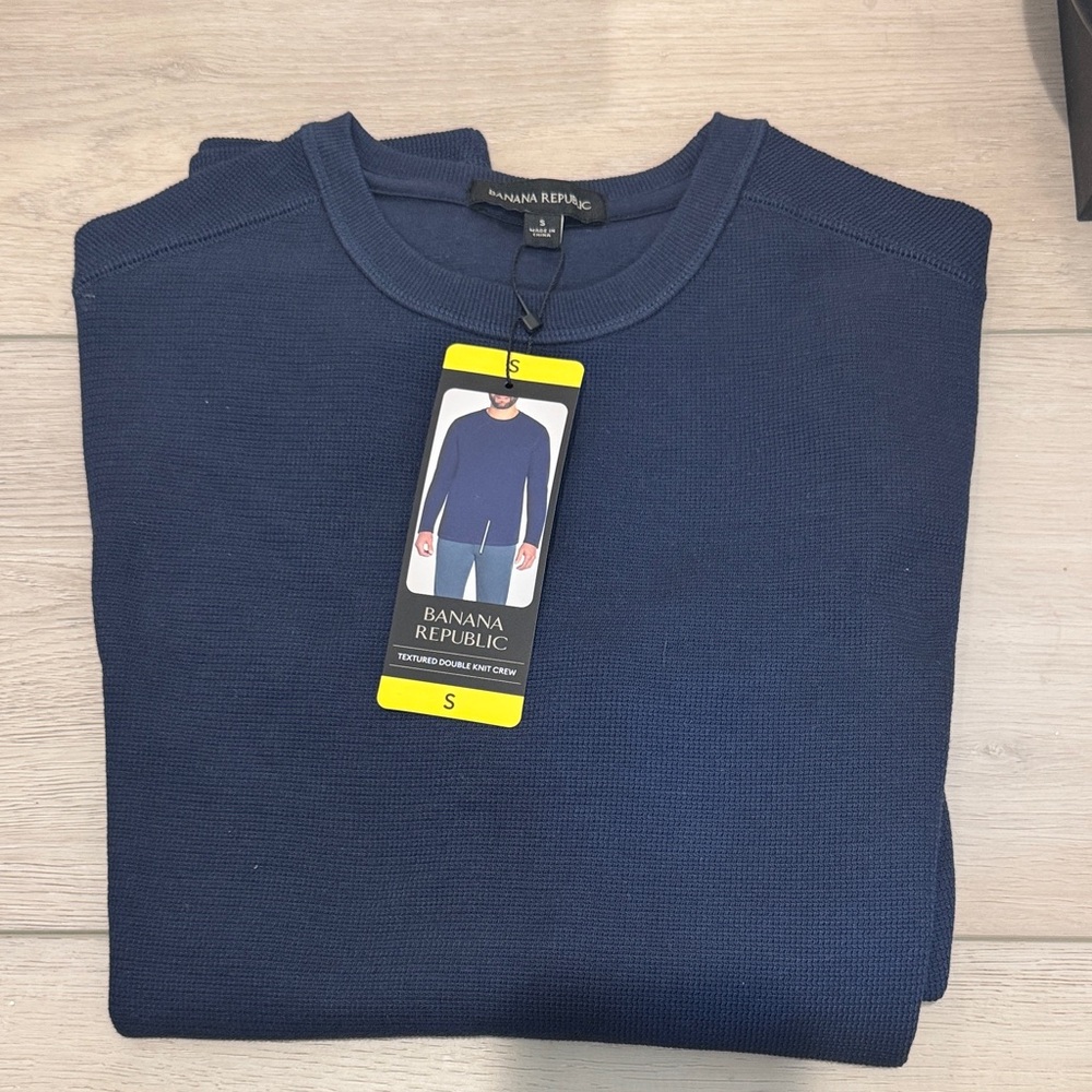 Banana Republic Men's Deep Blue Crewneck Sweater